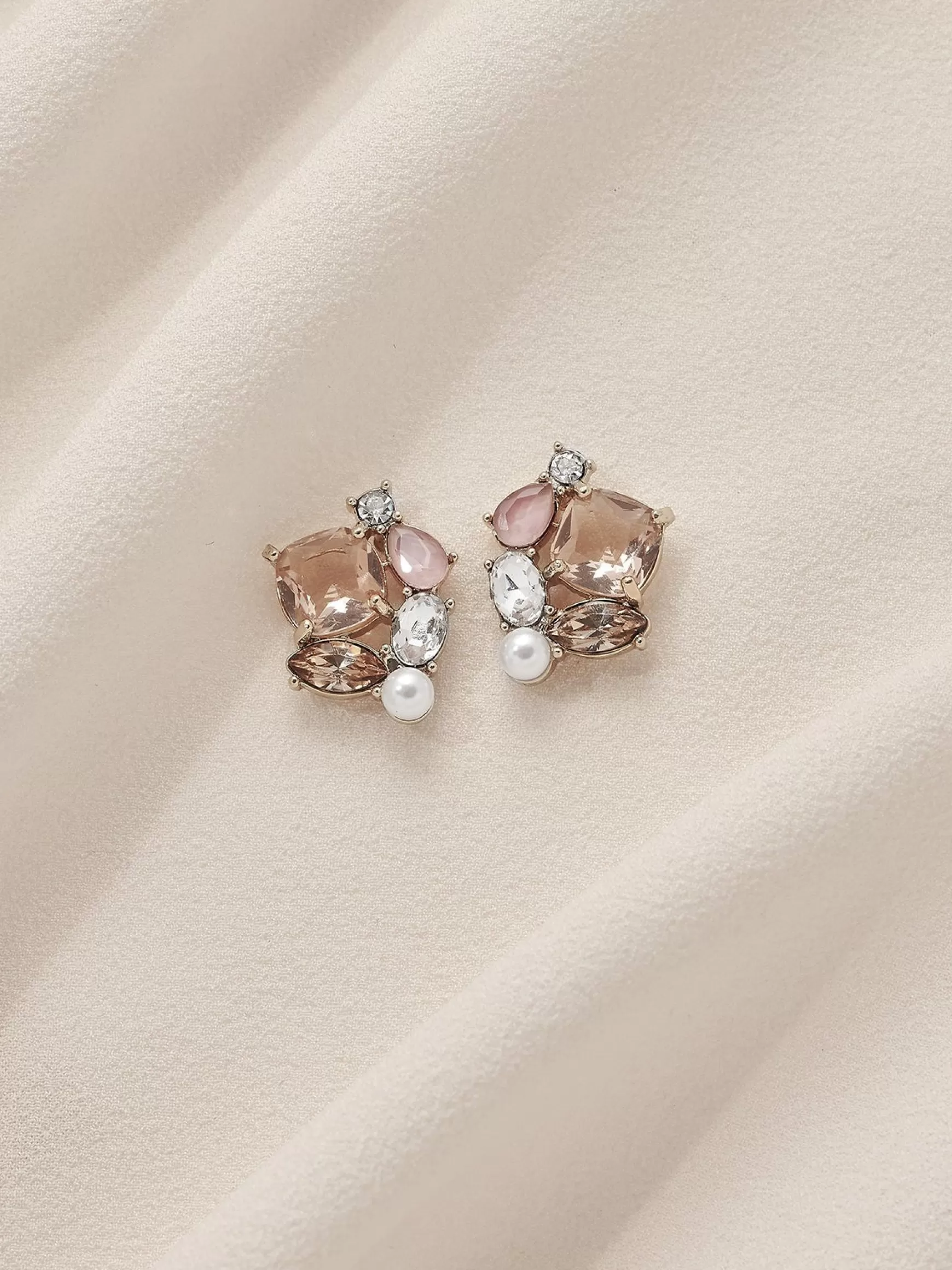 Fashion Leonie Studs Silver Jewelry