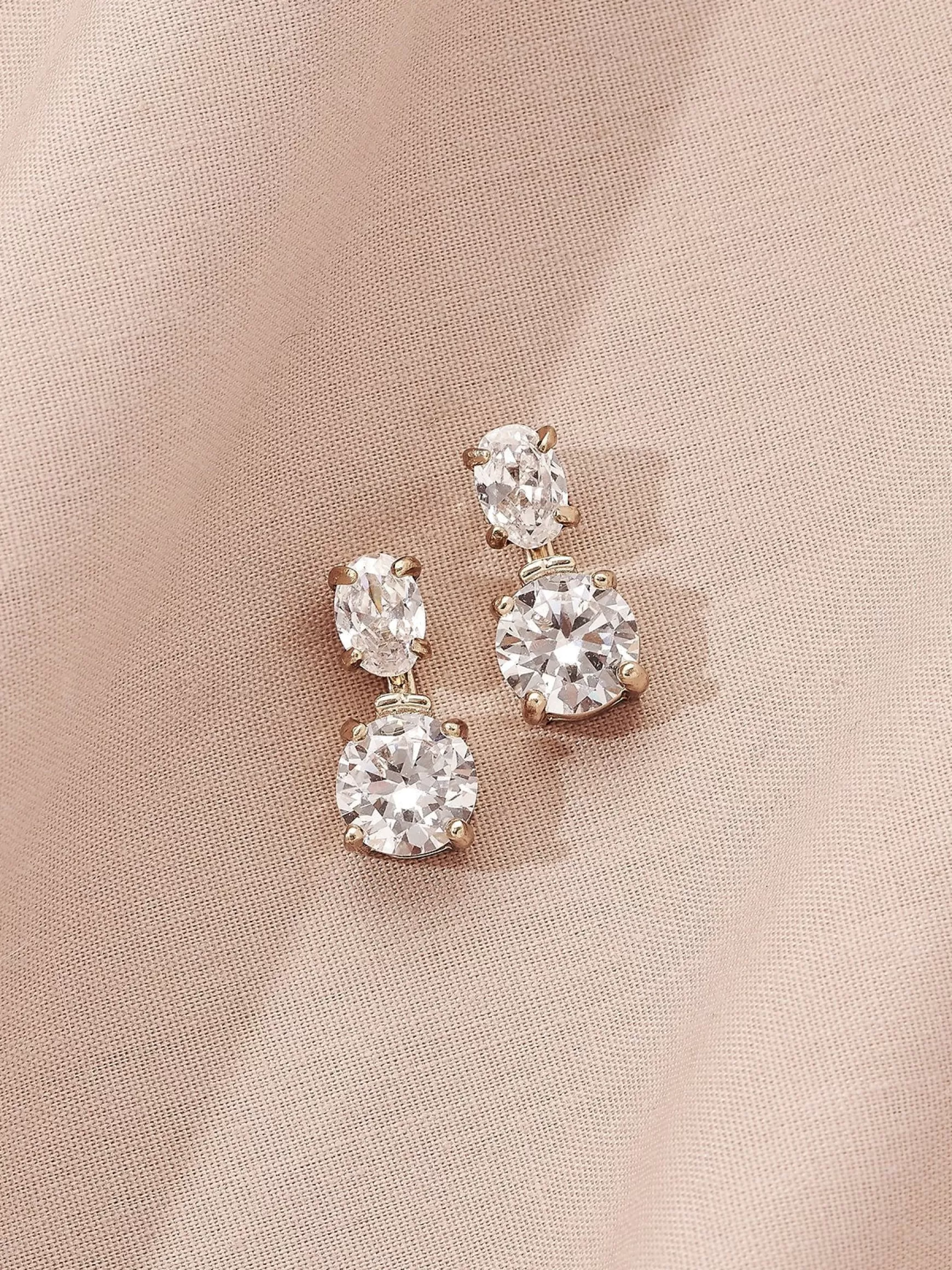 Hot Maxine Earrings Stud Earrings