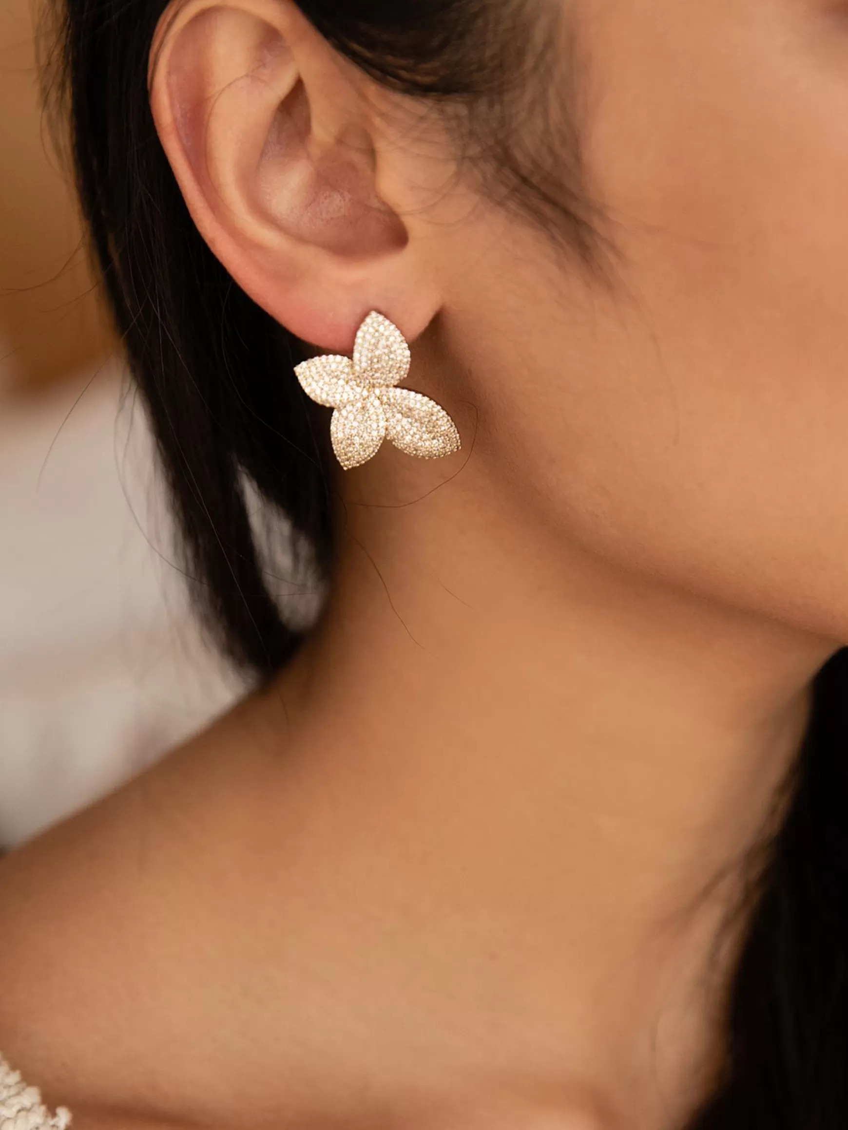 Flash Sale Primrose Studs (Clip-Ons) Gold Jewelry